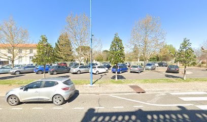 Gare De Valence D'Agen, Parking à Valence