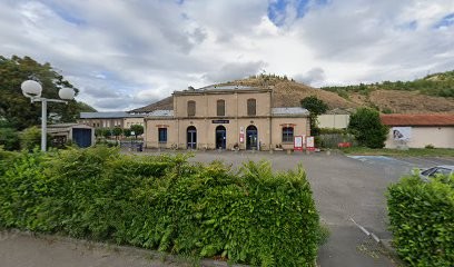 Gare De Viviez - Decazeville, Parking à Viviez