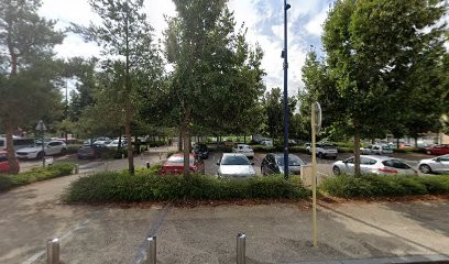 7 Cour Clouet Parking, Parking à Verdun