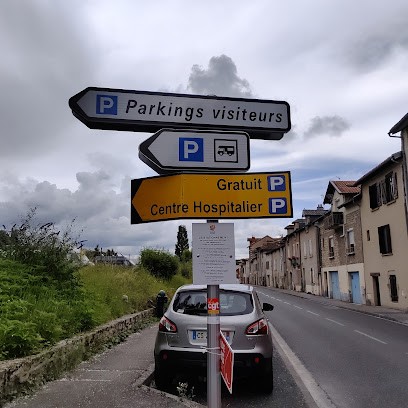 Gare De Villefranche-de-Rouergue, Parking à Villefranche-de-Rouergue