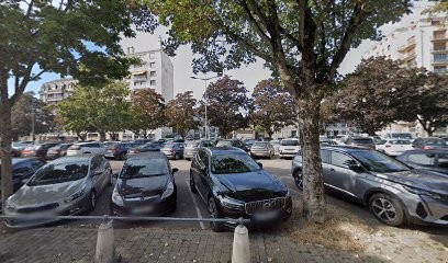 Parc V. Hugo, Parking à Troyes