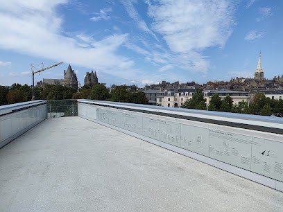 Parking gare de Vitre - EFFIA, Parking à Vitré