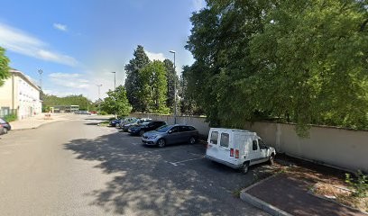 Saint-Rambert-d'Albon, Parking à Saint-Rambert-d'Albon