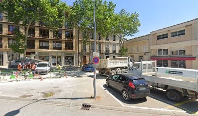87 Place Gambetta Parking, Parking à Salon-de-Provence