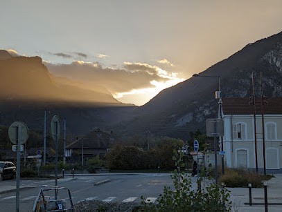 Gare de Voreppe, Parking à Voreppe