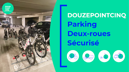 12.5 Parking Vélo - Cargo - Moto - Temple 95, Parking à Paris 03