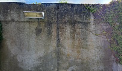 Rue Jehan de Bazvalan Garage, Parking à Vannes