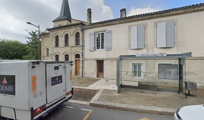 Mairie, Parking à Saint-Médard-en-Jalles