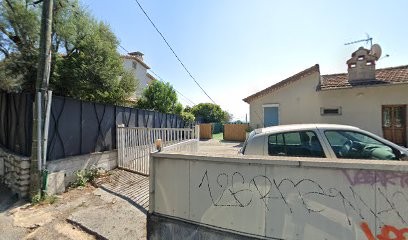 L-g-garage De La Poste, Parking à Villeneuve-Loubet