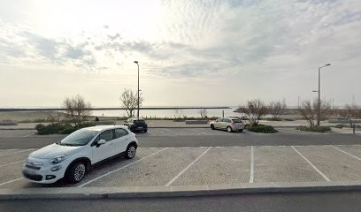 66 Corniche De Neuburg Parking, Parking à Sète