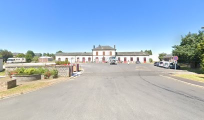 Gare De Laqueuille, Parking à Saint-Julien-Puy-Lavèze