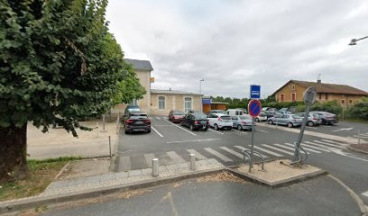 Gare de Thiviers, Parking à Thiviers