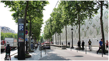 Saemes Parking Champs Elysées, Parking à Paris 08