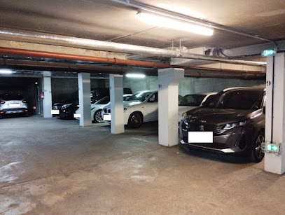 Parking Olivier De La Coste, Parking à Puteaux