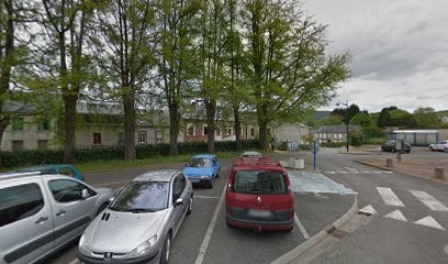 Saint-Sulpice-Laurière, Parking à Saint-Sulpice-Laurière