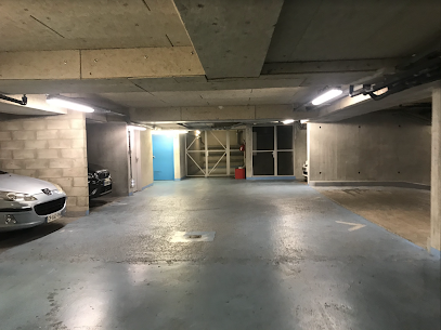 12.5 Parking Vélo - Cargo - Moto - Poissonniers 110, Parking à Paris 18