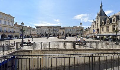Hôtel De Ville, Parking à Libourne