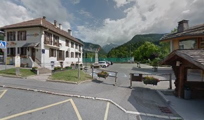 Route D'Annecy Parking, Parking à Saint-Jean-de-Sixt