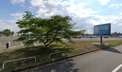 PUF - P1 Courte Durée, Parking à Uzein