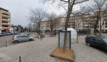 [P] Louis Jouvet Square, Parking à Saint-Priest