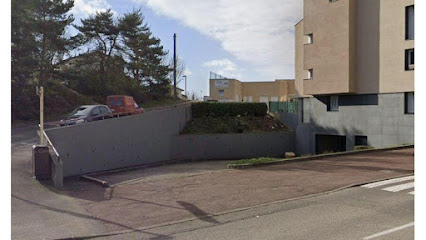 Yespark Parking à l' Isle-d'Abeau