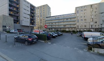 13 Avenue Léon Blum Parking, Parking à Reims
