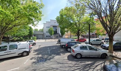 24 Rue Claude Bourricand Parking, Parking à Villefranche-sur-Saône