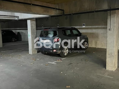 Bepark - Rue Jacqueline Auriol 14, Parking à Lyon 08