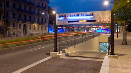 Q-Park Champ De Mars, Parking à Valence