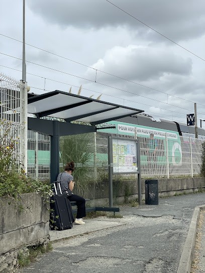 Gare De Surgères, Parking à Surgères