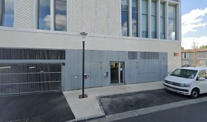 27 Rue Frédéric Thevenard Parking, Parking à Saint-Médard-en-Jalles